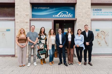 La Universidad de Alicante y Linde Médica refuerzan su colaboración en la formación de futuros profesionales
