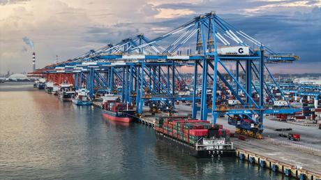 China insta a EEUU a retirar sus recientes medidas arancelarias y pide regresar a la senda del diálogo