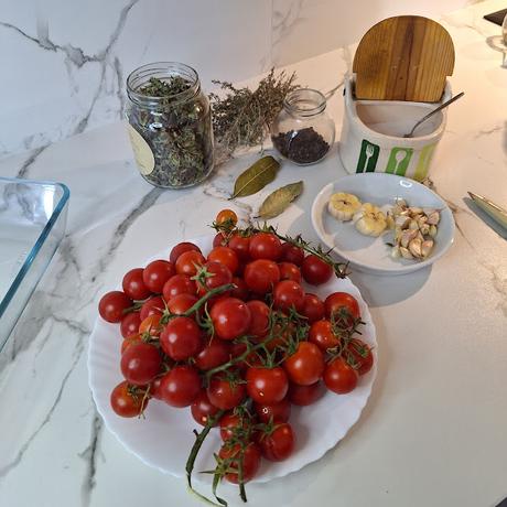 Tomates cherry confitados al horno y en conserva
