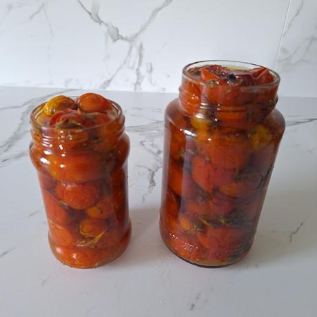 Tomates cherry confitados al horno y en conserva