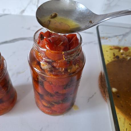 Tomates cherry confitados al horno y en conserva