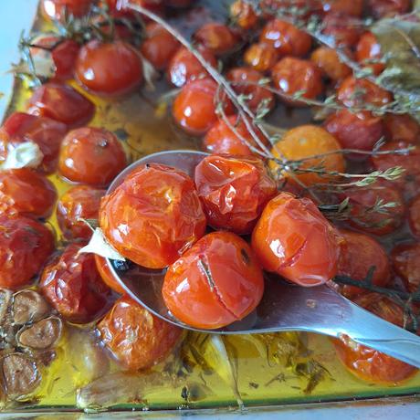 Tomates cherry confitados al horno y en conserva