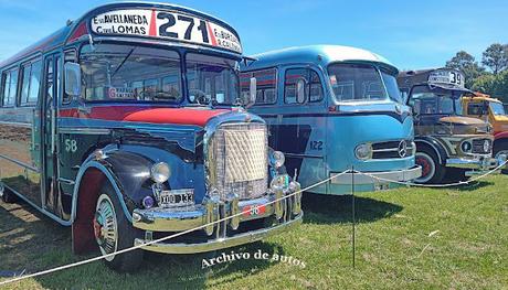 Clubes, stands y presentación de un libro Clubes, stands y presentación de un libro