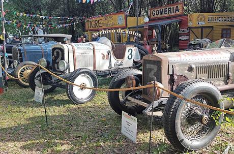 Clubes, stands y presentación de un libro