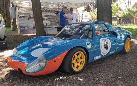 Clubes, stands y presentación de un libro Clubes, stands y presentación de un libro