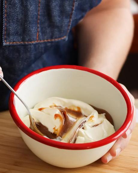 queso crema con dulce de leche mezclar