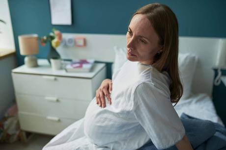 Cómo demostrar una posible negligencia médica en partos con garantías, según el abogado Rafael Martín Bueno