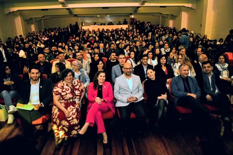 Comienza la maratón del cine: FICValdivia 2025 celebra su apertura con emoción, historia y nuevas miradas Comienza la maratón del cine: FICValdivia 2025 celebra su apertura con emoción, historia y nuevas miradas