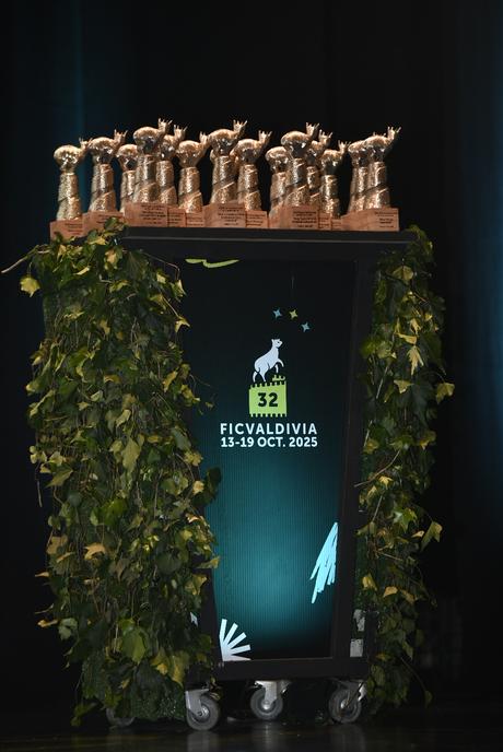 Comienza la maratón del cine: FICValdivia 2025 celebra su apertura con emoción, historia y nuevas miradas Comienza la maratón del cine: FICValdivia 2025 celebra su apertura con emoción, historia y nuevas miradas