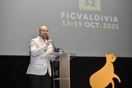 Comienza la maratón del cine: FICValdivia 2025 celebra su apertura con emoción, historia y nuevas miradas Comienza la maratón del cine: FICValdivia 2025 celebra su apertura con emoción, historia y nuevas miradas