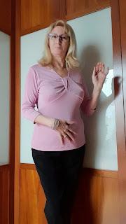 HOY ES EL DIA DE LA COSTURERA HOY ES EL DIA DE LA COSTURERA