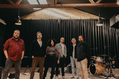 ÚLTIM CAVALL: '10 ANYS D'UN REFUGI'