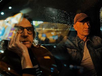 Mientras la ciudad duerme Mientras la ciudad duerme