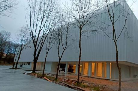 Los cerramientos para fachadas de Instalaciones RPM mejoran el confort interior y la eficiencia energética Los cerramientos para fachadas de Instalaciones RPM mejoran el confort interior y la eficiencia energética