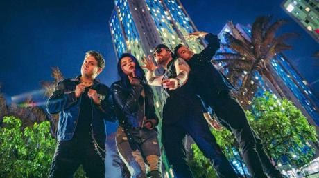 La banda de rock colombiana Voltana le canta a la salud mental y emocional en ‘Rainy Night’