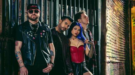 La banda de rock colombiana Voltana le canta a la salud mental y emocional en ‘Rainy Night’