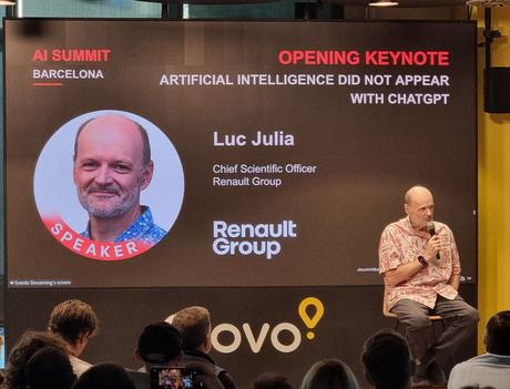 Luc Julia, Director de Inteligencia Artificial del Grupo Renault: «Cuando uses la IA tienes que pensar que estás usando el planeta»
