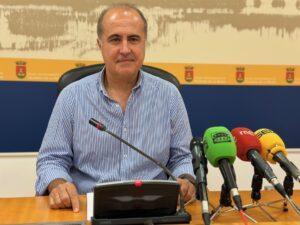 El alcalde de Talavera pide al Gobierno que «acelere» el AVE y cumpla su compromiso para que esté operativo en 2030 El alcalde de Talavera pide al Gobierno que «acelere» el AVE y cumpla su compromiso para que esté operativo en 2030