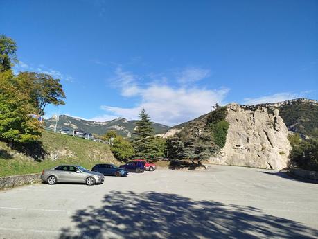 Excursión por la Serra de Queralt: descubriendo la Baga de Cal Pere Sastre y sus camagrocs | El Berguedà