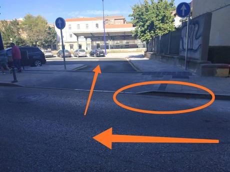 Herido un trabajador tras precipitarse desde un tejado en Aguas Nuevas (Albacete) Herido un trabajador tras precipitarse desde un tejado en Aguas Nuevas (Albacete)