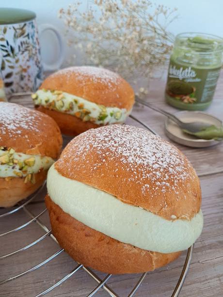 Maritozzi al pistacchio