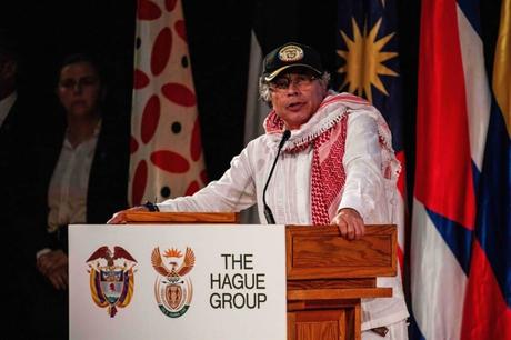 Petro invita al excomandante del Mando Sur de las Fuerzas Armadas de EEUU a ser su asesor