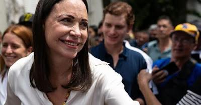 La crisis de los cribados de cáncer, un escándalo de alto voltaje que deja asomar las grietas de la sanidad andaluza.