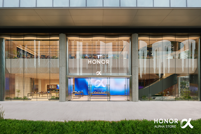 Se inaugura la primera tienda insignia HONOR ALPHA Store, forjando un centro global para el crecimiento de su ecosistema de dispositivos de IA a nivel global Se inaugura la primera tienda insignia HONOR ALPHA Store, forjando un centro global para el crecimiento de su ecosistema de dispositivos de IA a nivel global