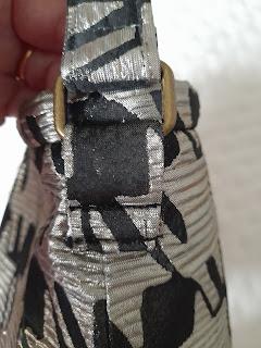 ABRIGO METALIZADO + BOLSO ABRIGO METALIZADO + BOLSO