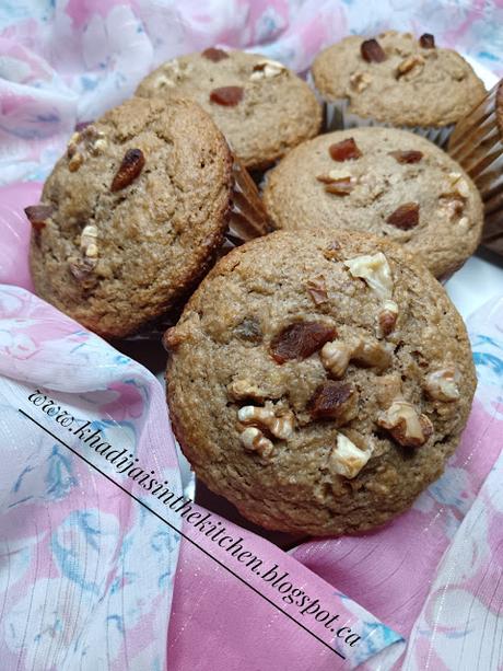 PETITS GÂTEAUX AU GERME DE BLÉ ET À LA COMPOTE DE FRUIT / WHEAT GERM AND FRUIT COMPOTE MUFFINS / MAGDALENAS DE GERMEN DE TRIGO Y COMPOTA DE FRUTAS / مافن جنين القمح وكومبوت الفواكه