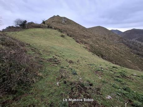 Pesquerín-Picu Torre-Picu Tebrandi-Niañu-Picu la Escoba