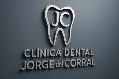La Clínica Dental Jorge del Corral en Hortaleza, Madrid, ofrece implantes dentales con descuento y primera consulta gratuita