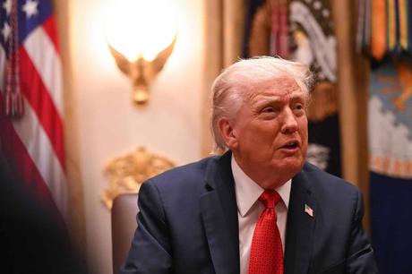 Trump asegura que sus «aliados» en Oriente Próximo están dispuestos a «enderezar» a Hamás si viola el acuerdo