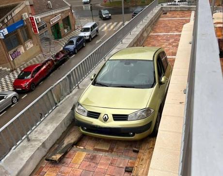 Trasladadas al hospital Virgen de la Luz de Cuenca dos personas mayores tras volcar su vehículo en Fuentes Trasladadas al hospital Virgen de la Luz de Cuenca dos personas mayores tras volcar su vehículo en Fuentes
