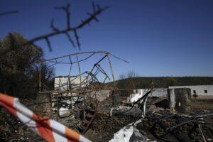 Trasladadas al hospital Virgen de la Luz de Cuenca dos personas mayores tras volcar su vehículo en Fuentes Trasladadas al hospital Virgen de la Luz de Cuenca dos personas mayores tras volcar su vehículo en Fuentes
