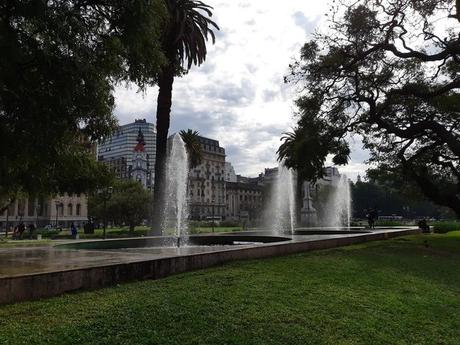 Recorriendo Buenos Aires: Plaza Lavalle. fuente.jpg