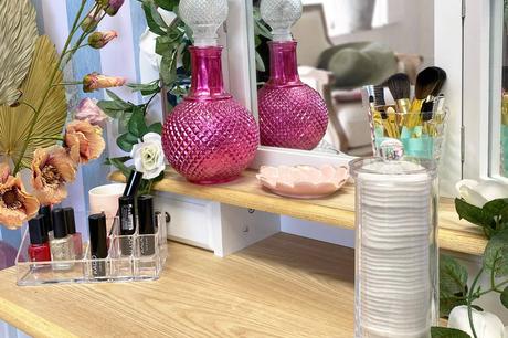 Hogar y Más ofrece una amplia selección de artículos de decoración y regalos originales con envío a toda España Hogar y Más ofrece una amplia selección de artículos de decoración y regalos originales con envío a toda España