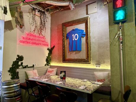 Barcelona tiene un nuevo y suculento Número Diez, el restaurante que rinde homenaje a la Napóles de Maradona