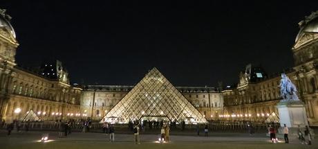 Otro robo en el Louvre. Otro robo en el Louvre.