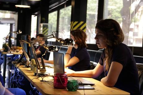 Universal Arts School impulsa la formación en videojuegos profesional; talento en proyectos reales como Army Moves Universal Arts School impulsa la formación en videojuegos profesional; talento en proyectos reales como Army Moves