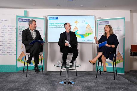 Ana López-Santacruz (AESAN) destaca el papel del entorno escolar en la promoción de hábitos saludables Ana López-Santacruz (AESAN) destaca el papel del entorno escolar en la promoción de hábitos saludables