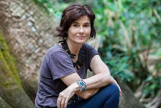 DE LOS ESPECTADORES DEL GENOCIDIO