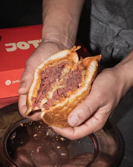 jotti de pastrami con chucrut