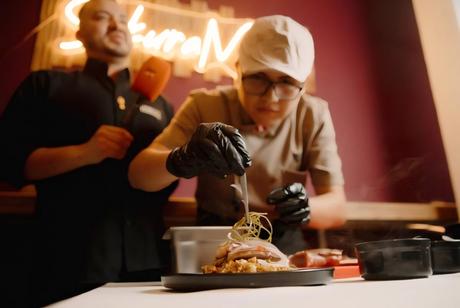 Buenazo Perú, un evento gastronómico que celebra la cocina peruana en Madrid. ​
