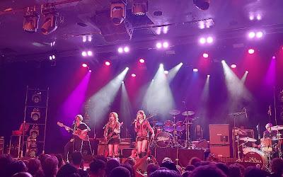 Concierto The Darkness + Dea Matrona, Madrid, Sala La Riviera, 22-10-2025.