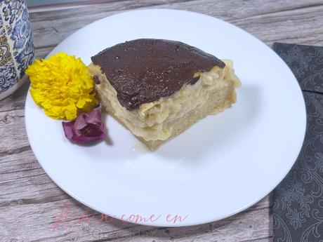 Cuñas de crema y chocolate ligeras