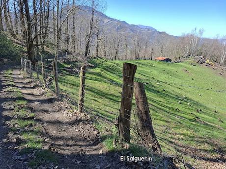 Campomanes-Erías-Fresneo-El Curuḷḷu Braña Campomanes-Erías-Fresneo-El Curuḷḷu Braña