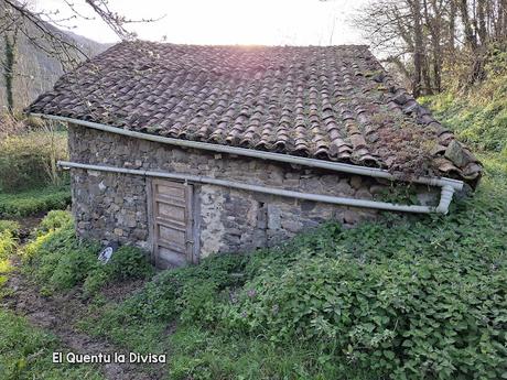 Campomanes-Erías-Fresneo-El Curuḷḷu Braña