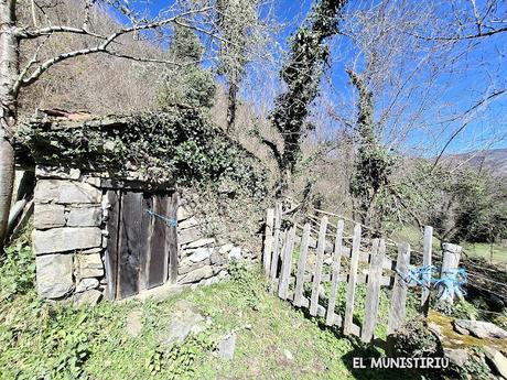 Campomanes-Erías-Fresneo-El Curuḷḷu Braña