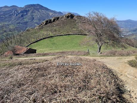 Campomanes-Erías-Fresneo-El Curuḷḷu Braña